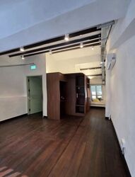 North Bridge Road (D7), Office #632851721